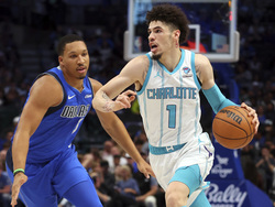 Hornets Mavericks Basketball