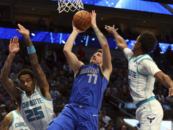 Hornets Mavericks Basketball