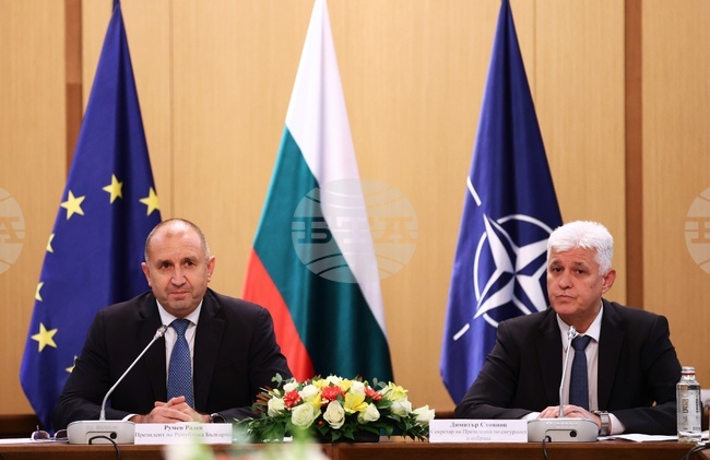 Президент - кръгла маса