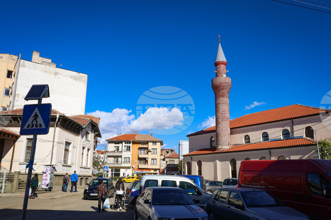 КЗК образува открито производство срещу Община Айтос заради решение за модернизация на уличното осветление 