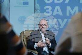 БТА - Европейски парламент - програма - млади журналисти - обучение - Радан Кънев и Теодор Стойчев