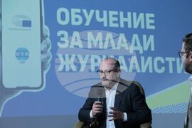 БТА - Европейски парламент - програма - млади журналисти - обучение - Радан Кънев и Теодор Стойчев