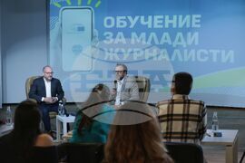 БТА - Европейски парламент - програма - млади журналисти - обучение - Радан Кънев и Теодор Стойчев