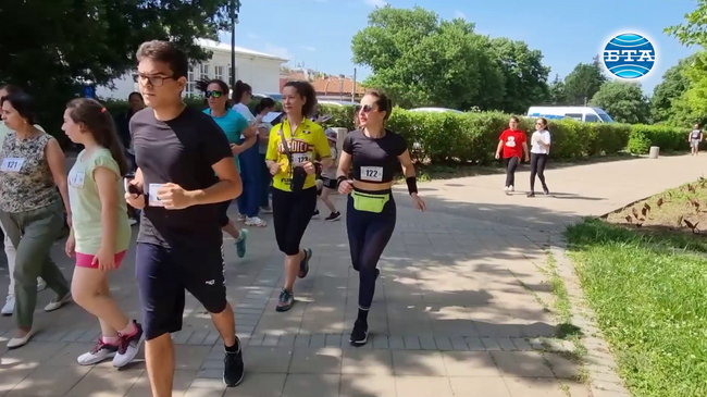 Благотворителен маратон събра над 2700 лева за нови книги в Регионалната библиотека в Силистра