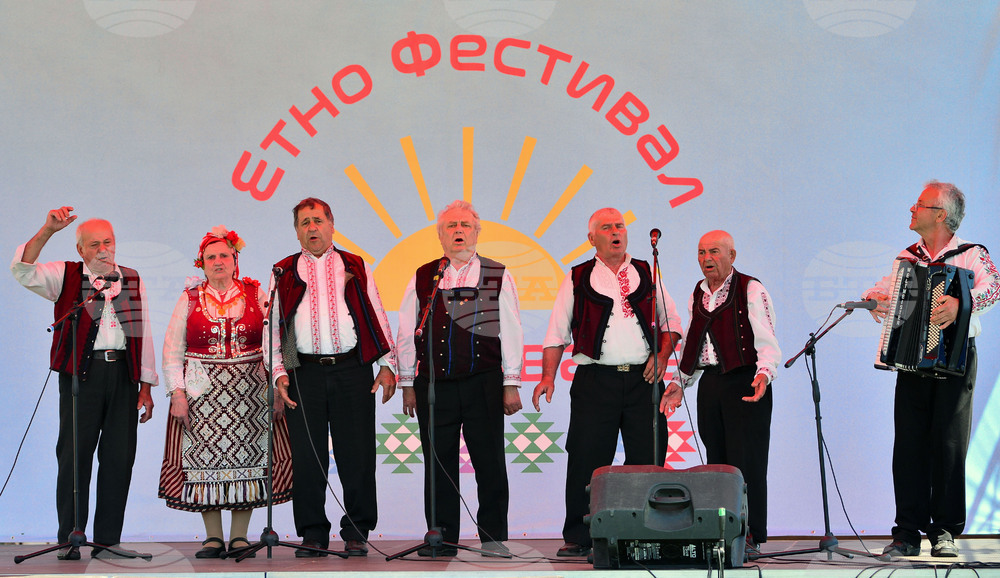 Исперих - „Зазоряване“ - етнофестивал