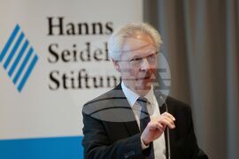 Конференция на тема "Политическият и икономически принос на България за интеграцията в ЕС“