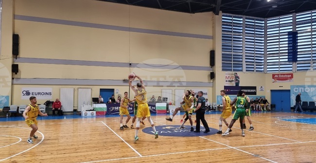 Миньор 2015 нанесе девета поредна загуба на Шумен в Националната баскетболна лига