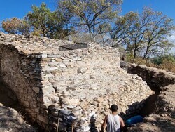 Село Храстово - разкопки - крепост