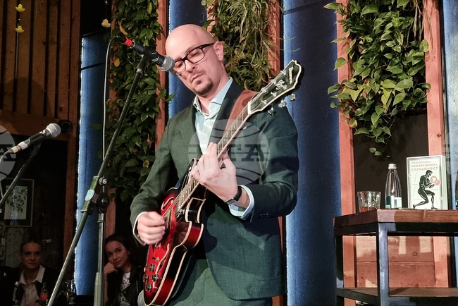 Спектакълът „Иван Ланджев. За неизбежната случайност“ ще гостува в Родопския драматичен театър „Николай Хайтов“