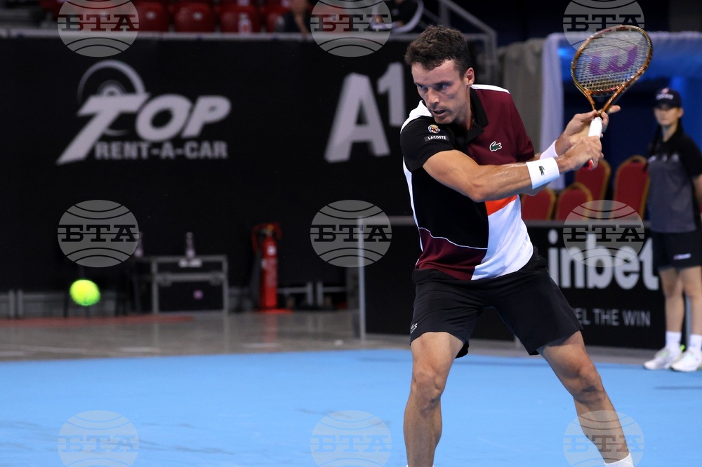 Тенис - Sofia Open 2023 - Миомир Кецманович - Роберто Баутиста Агут