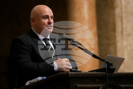 СУ "Св. Климент Охридски" - проф. д-р Климент Найденов - програма - представяне