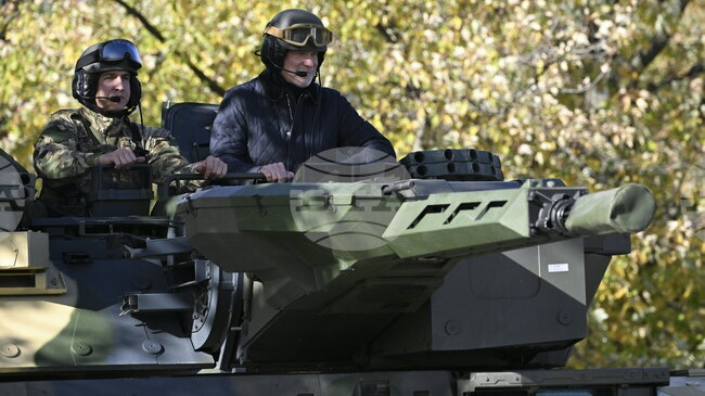 МТИ: Унгария попълни танковия си парк, заяви министърът на отбраната