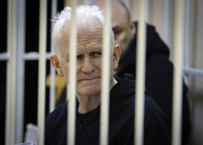 Дванадесет адвокати на политически затворници са били арестувани в Беларус в края на миналия месец, съобщиха правозащитници
