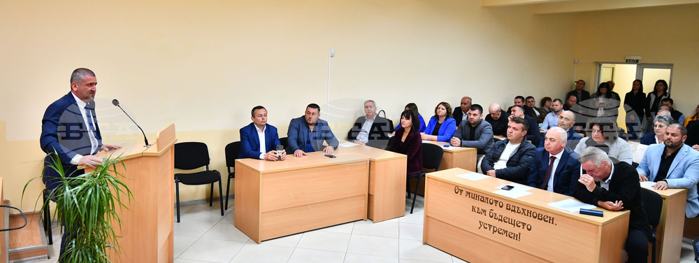 Исперих - Общински съвет - учредителна сесия