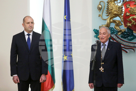 Румен Радев - държавни отличия - български учени