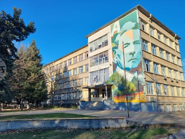 В област Търговище само трима не се явиха на втория задължителен зрелостен изпит 