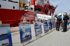 Варна - Научноизследователски кораб „Св. св. Кирил и Методий" - церемония по изпращане