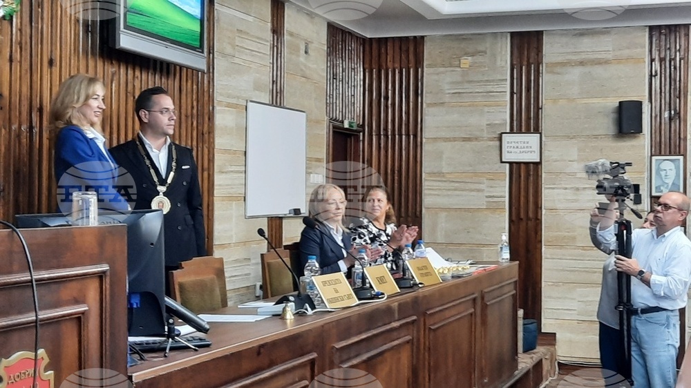 Областна администрация Добрич: Йорданка Костадинова свика първо заседание на новоизбраните общински съветници и кмет в Добрич