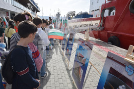 RSV 421 Sets Sail on Annual Antarctic Expedition, with Cadets among Those on Board