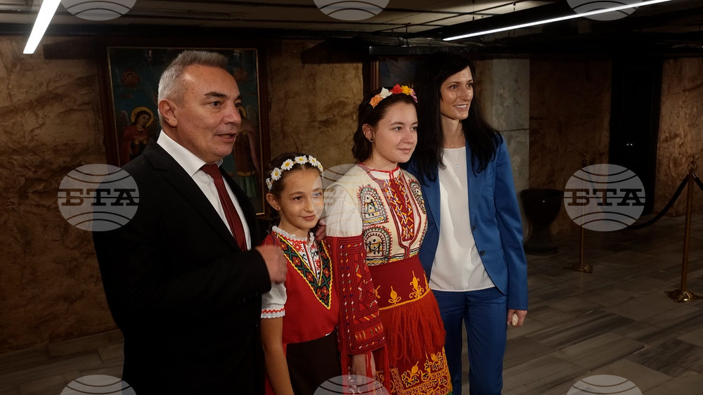Турция - Истанбул - Мария Габриел - Кръстю Кръстев