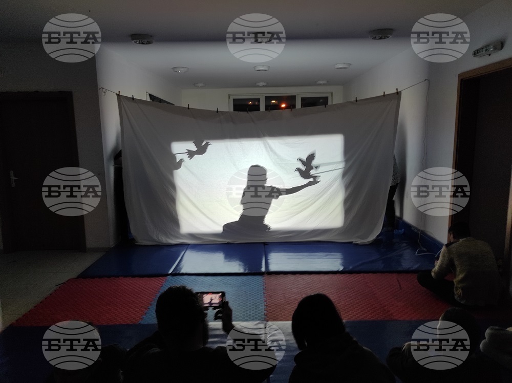 В Самоков ще бъде представен премиерно спектакълът „Театър на сенките за социална промяна“