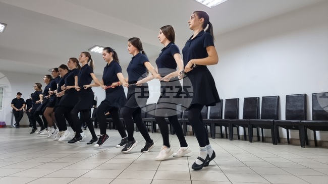  Румъния - танцово-музикална формация - банатски българи - Ансамбъл „Българче“