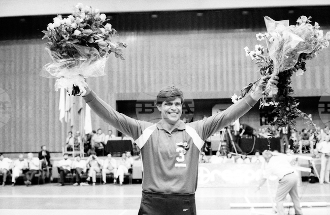 Димитър Златанов - състезател и треньор по волейбол