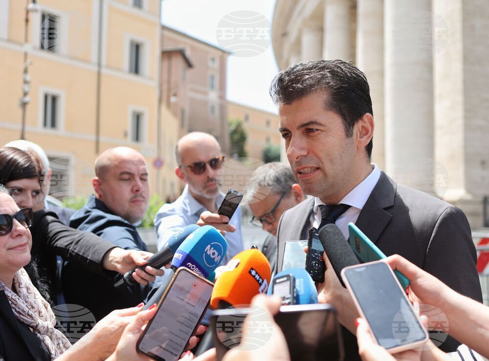 Италия - Ватикана - премиер - посещение