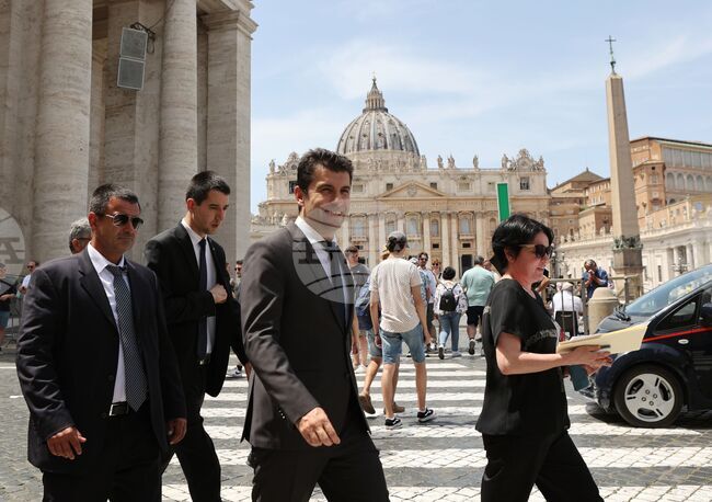 Италия - Ватикана - премиер - посещение