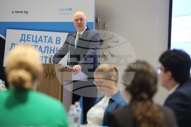 Деца - дигитален свят - безопасност - конференция - Росен Желязков