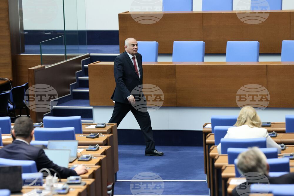 Парламент - заседание - Георги Гьоков