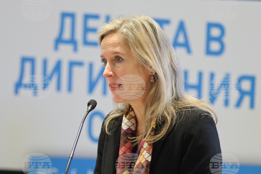 Деца - дигитален свят - безопасност - конференция - Кристина де Бройн