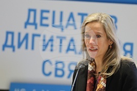 Деца - дигитален свят - безопасност - конференция - Кристина де Бройн