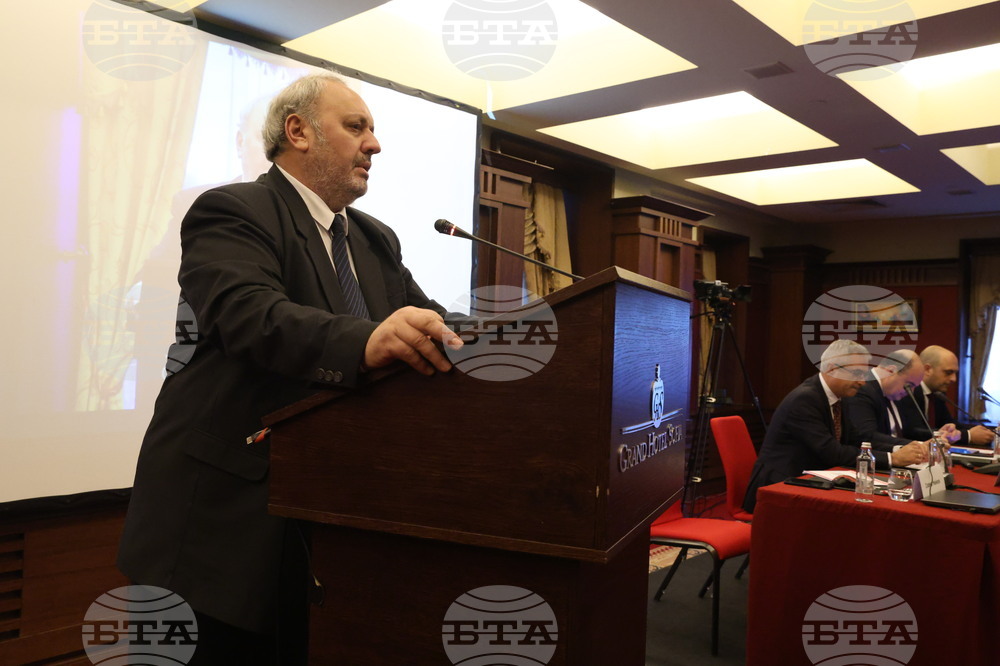 "Горива и енергийна сигурност - какво се промени в света, Европа и в България и какво предстои" - кръгла маса