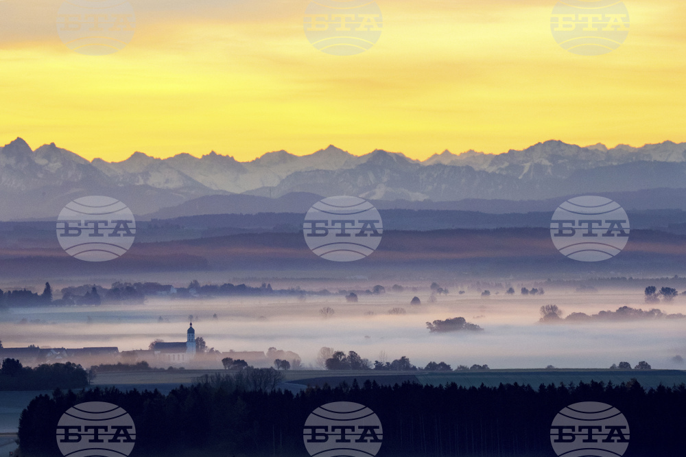 Петима германски алпинисти загинаха, след като бяха затрупани от лавина в Италианските Алпи