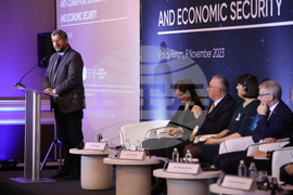 Обществено-политически форум Антикорупция, демократична устойчивост и икономическа сигурност