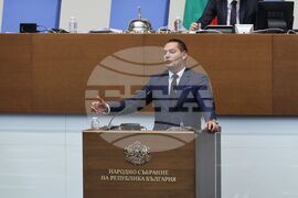 Парламент - заседание - Никола Димитров