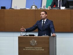 Парламент - заседание - Никола Димитров