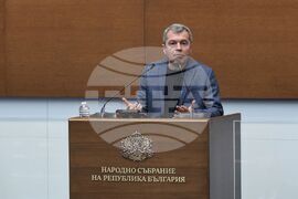 Парламент - заседание - Тошко Йорданов