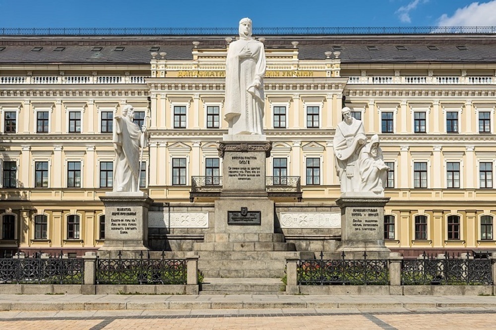 Мисия на МВФ започва поредица от срещи в Украйна