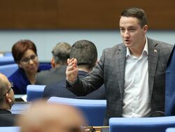 Парламент - заседание