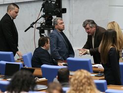 Парламент - заседание