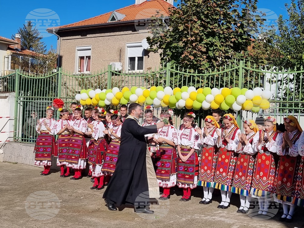 Плевен НУИ "Панайот Пипков" - първа копка