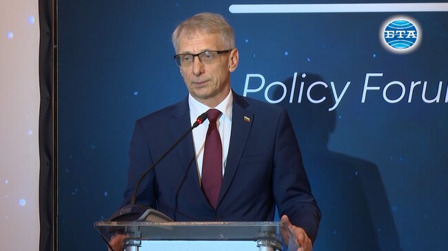 Всеки преход има нужда от герои, България не успя да намери своя Фалконе и своята Кьовеши, заяви премиерът Николай Денков