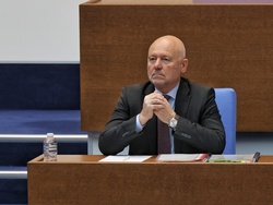 Парламент - заседание