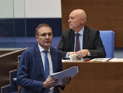 Парламент - заседание