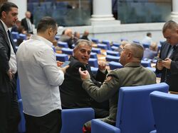 Парламент - заседание