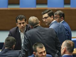 Парламент - заседание