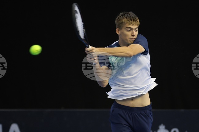 Нестеров се класира за четвъртфиналите на сингъл на турнир по тенис в Бахрейн