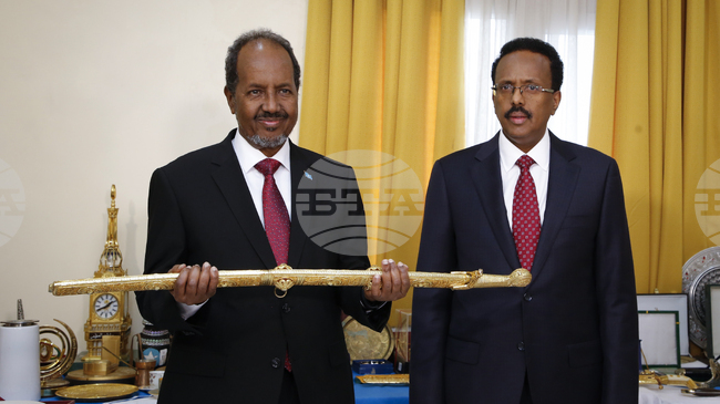 Жителите на сомалийската столица гласуват на местни избори, които са първа стъпка към възстановяването на всеобщото избирателно право